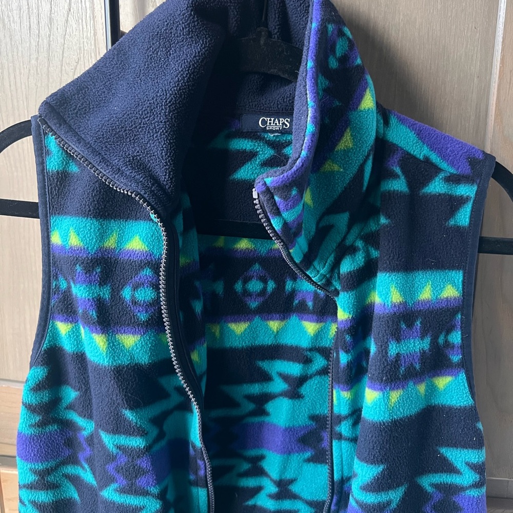 Champs Multicolor Patterned Vest - Picture 2 of 6